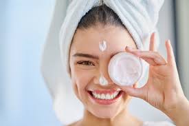 moisturizing skin image