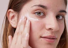 acne control with sunscreen image